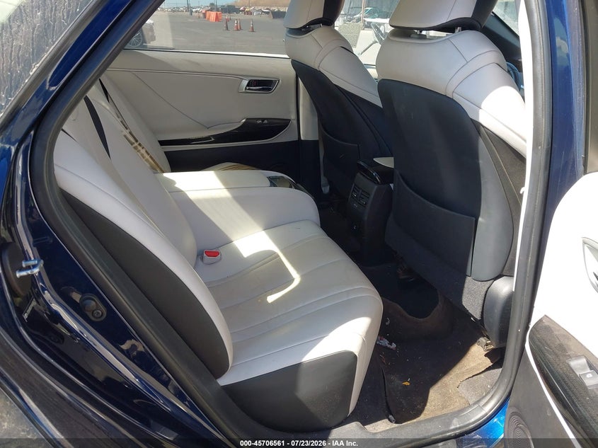 2017 TOYOTA MIRAI auction photo 8