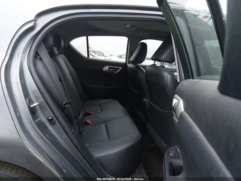 2012 LEXUS CT 200H auction photo 8