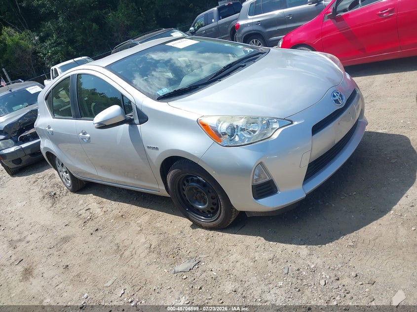 2014 TOYOTA PRIUS C auction photo 1
