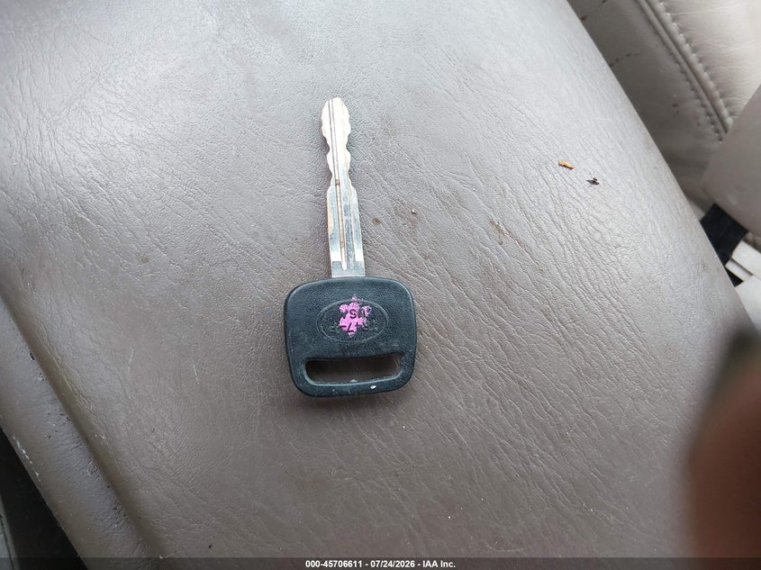 TOYOTA TUNDRA 2002 VIN 5TBRT38102S329223