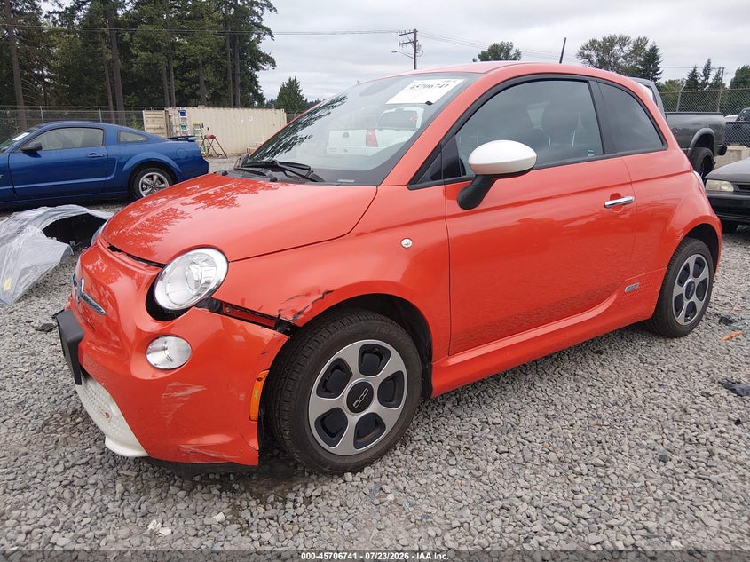 2015 FIAT 500E auction photo 2