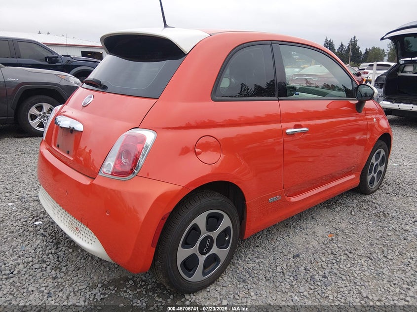 2015 FIAT 500E auction photo 4