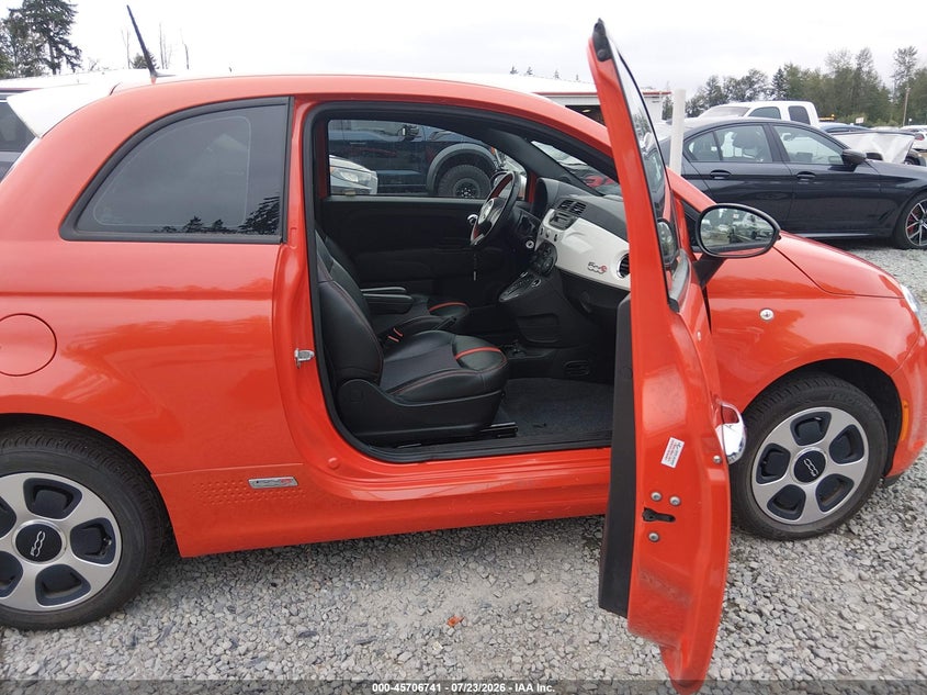 2015 FIAT 500E auction photo 5