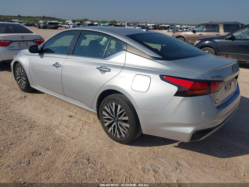 2024 NISSAN ALTIMA auction photo 3