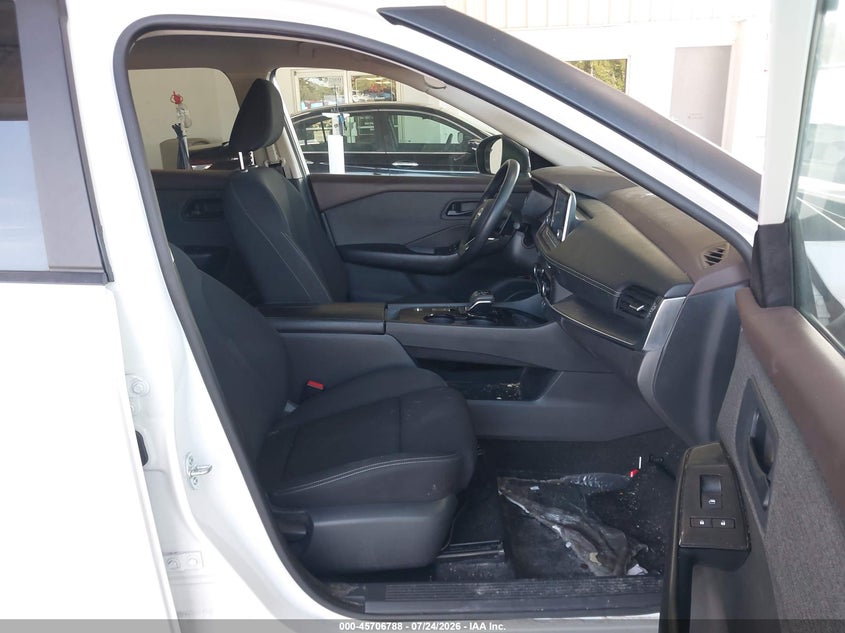 2023 NISSAN ROGUE auction photo 5