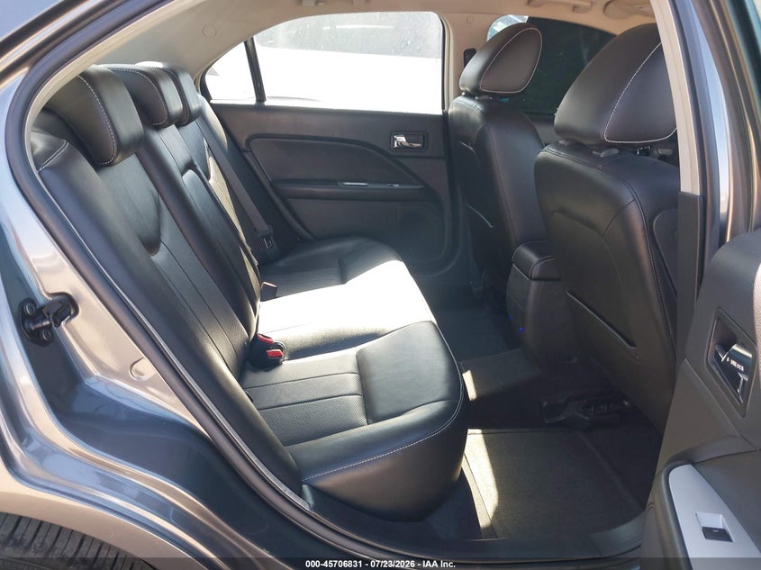 2010 MERCURY MILAN auction photo 8