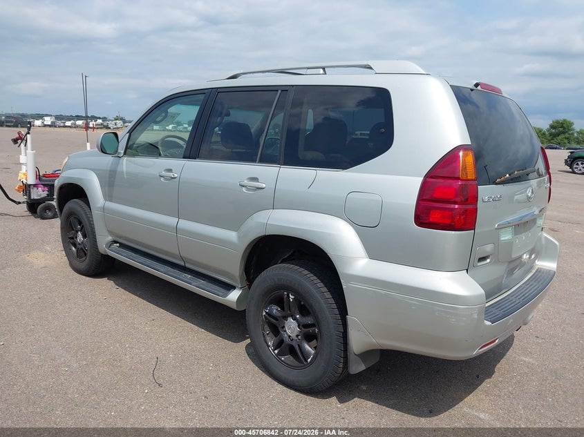 2003 LEXUS GX 470 auction photo 3
