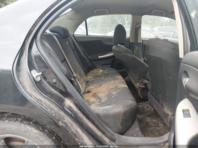 2012 TOYOTA COROLLA auction photo 8