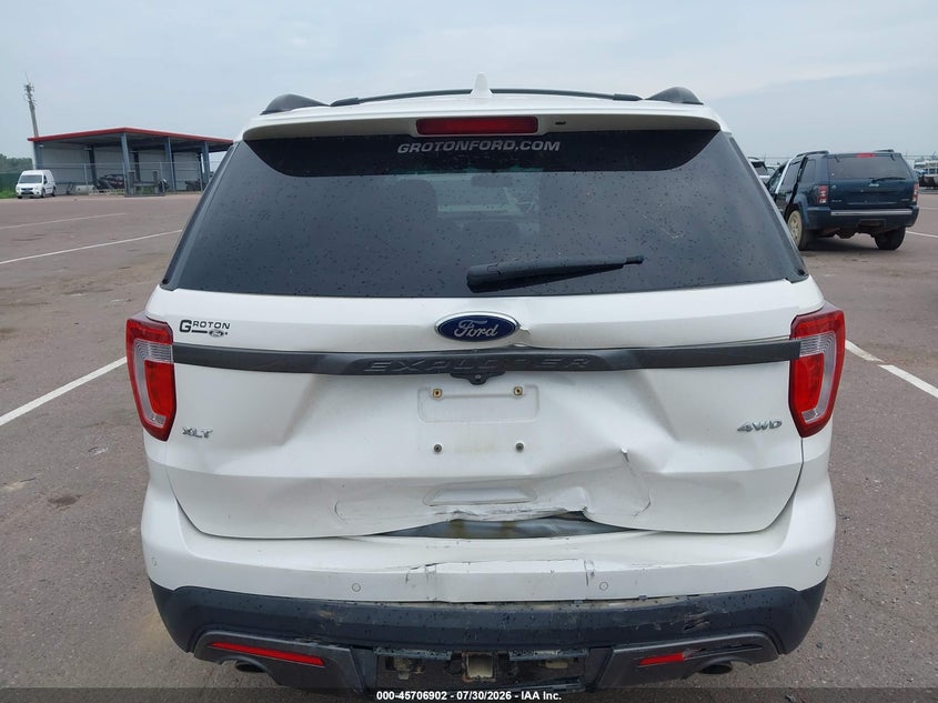 2017 FORD EXPLORER auction photo 6