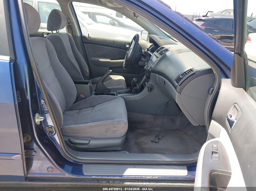 2004 HONDA ACCORD auction photo 5