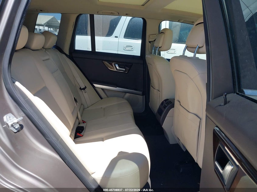 2015 MERCEDES-BENZ GLK 250 BLUETEC auction photo 8