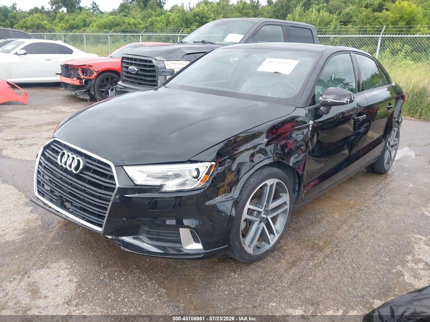 Vin: wauaugff5j1010755, lot: 46205617, audi a3 2.0t premium/2.0t tech premium 20182