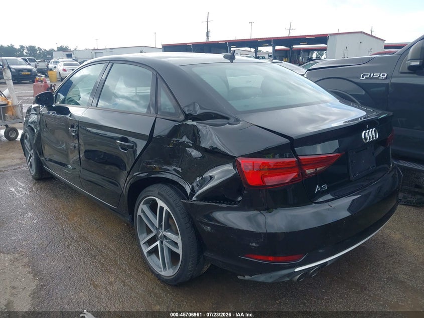 Vin: wauaugff5j1010755, lot: 46205617, audi a3 2.0t premium/2.0t tech premium 20183