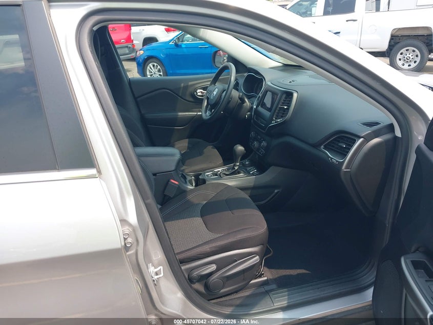 2019 JEEP CHEROKEE auction photo 5