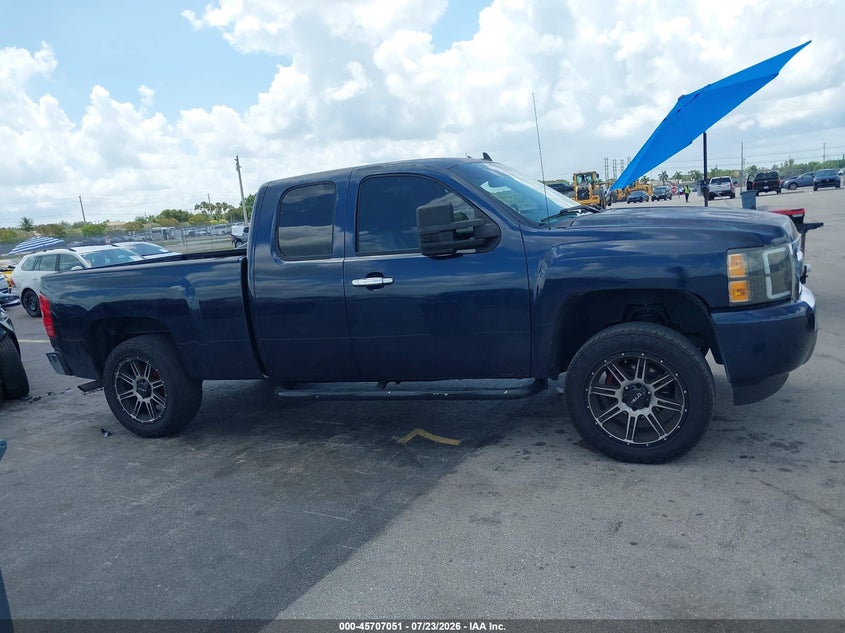 2007 CHEVROLET SILVERADO PICKUP 4.8L V-8 295HP