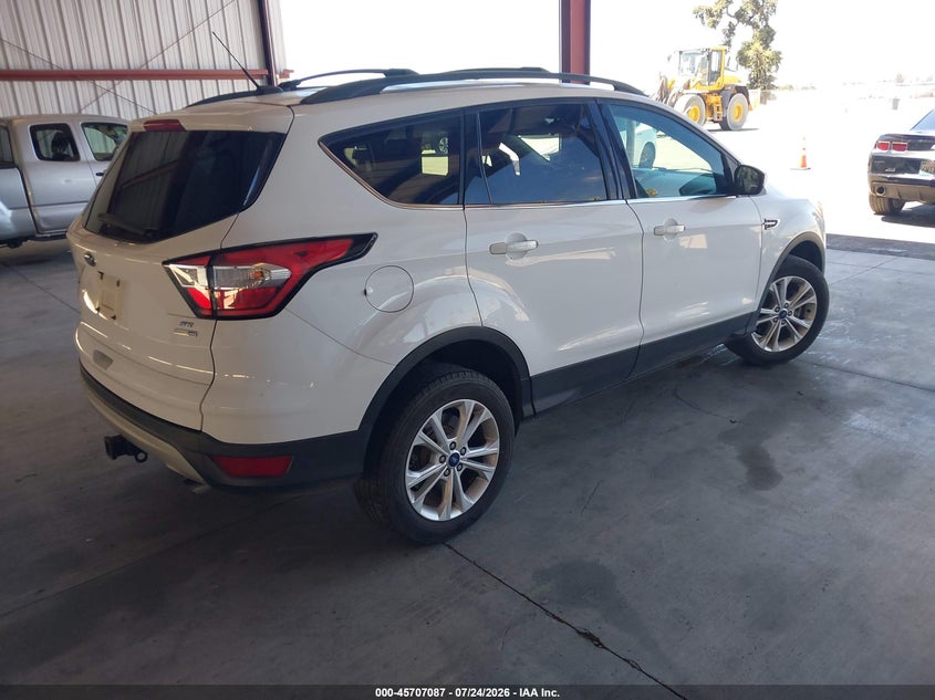 2018 FORD ESCAPE auction photo 4