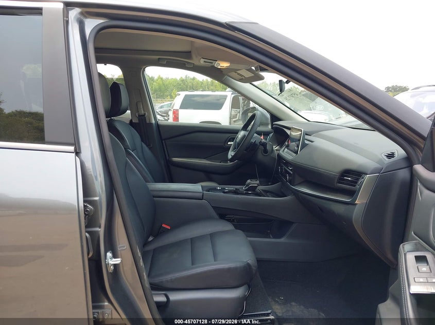 2025 NISSAN ROGUE auction photo 5