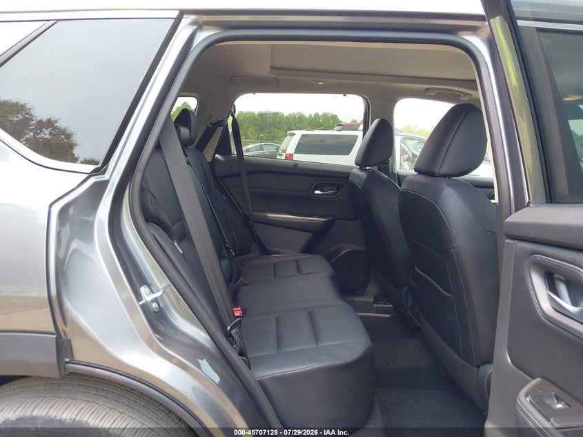2025 NISSAN ROGUE auction photo 8