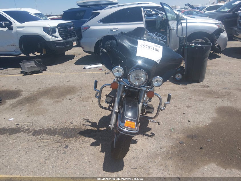 2007 HARLEY-DAVIDSON FLHT auction photo 5