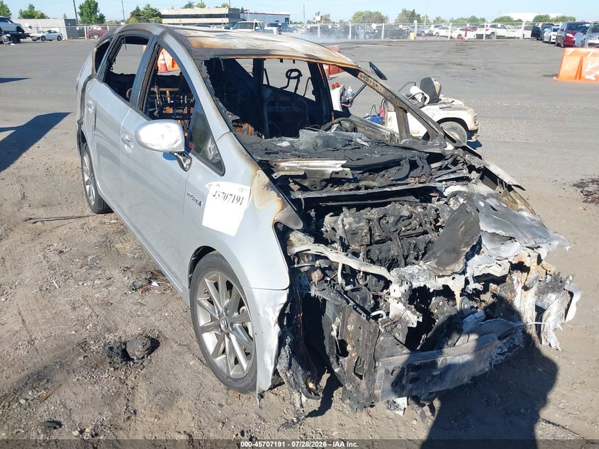 Vin: jtdzn3eu4fj025766, lot: 46205847, toyota prius v five 2015 img_1