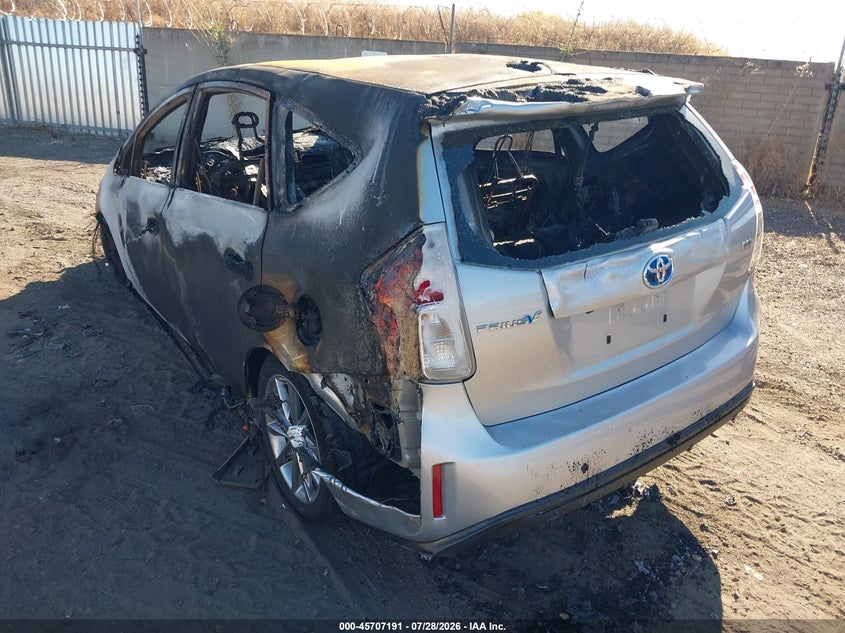 Vin: jtdzn3eu4fj025766, lot: 46205847, toyota prius v five 20153