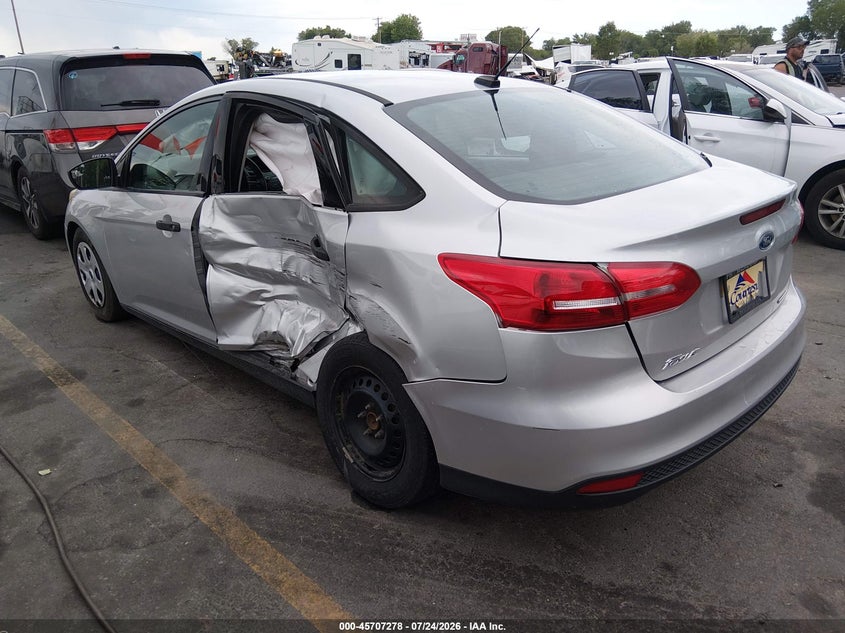 Vin: 1fadp3e22gl230212, lot: 46205934, ford focus s 20163