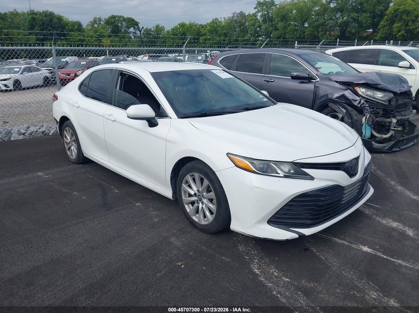 2020 TOYOTA CAMRY auction photo 1