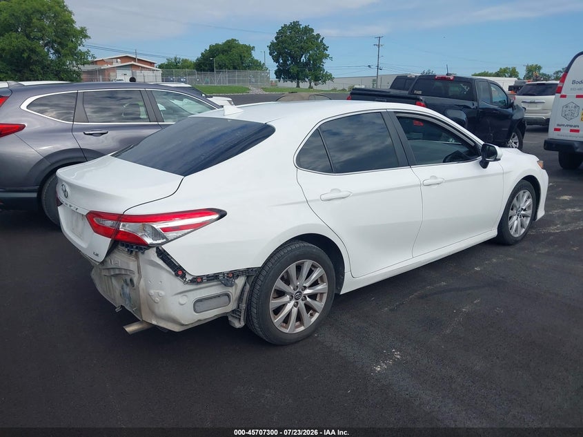 2020 TOYOTA CAMRY auction photo 4