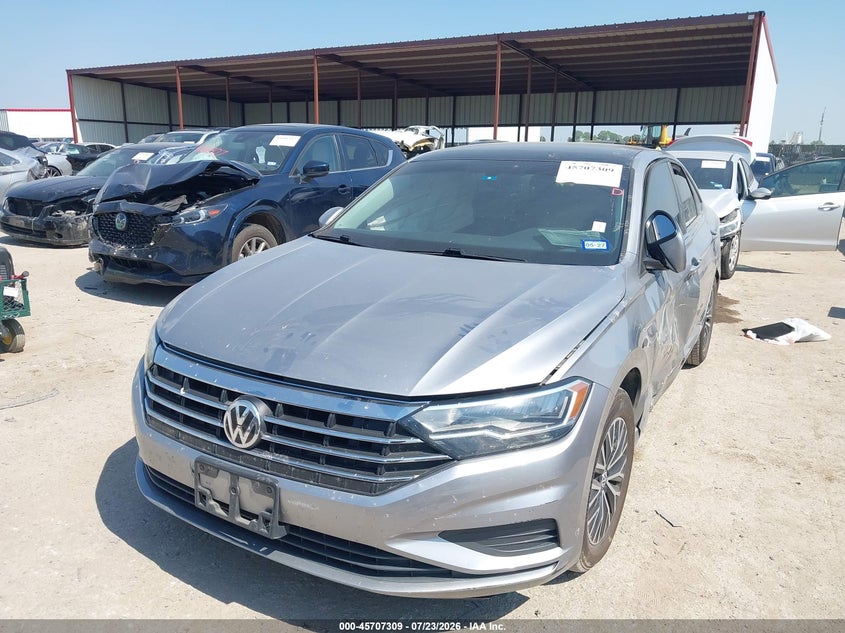 2021 VOLKSWAGEN JETTA auction photo 2