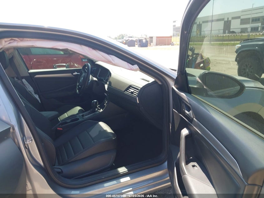 2021 VOLKSWAGEN JETTA auction photo 5