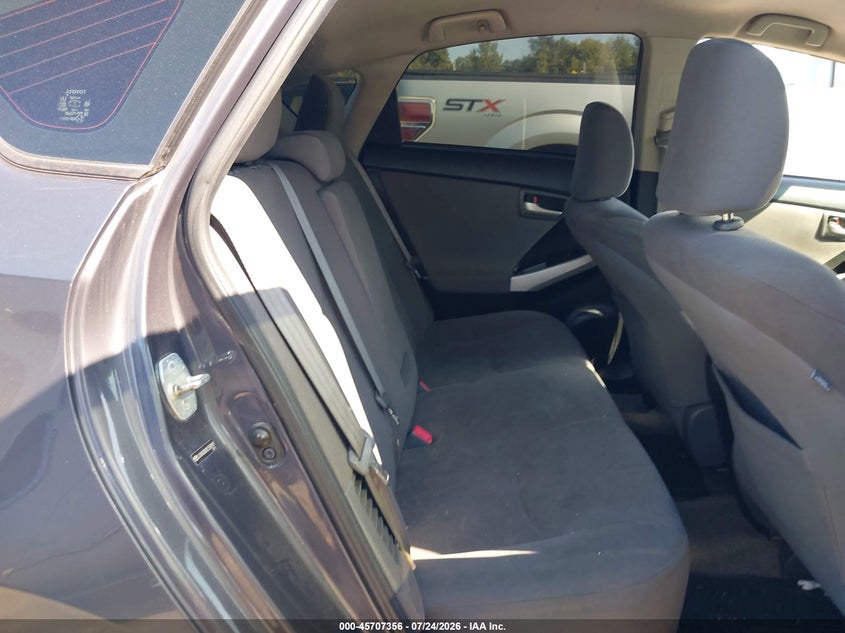 2012 TOYOTA PRIUS auction photo 8