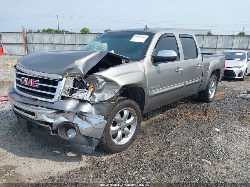 2013 GMC SIERRA 1500 — zdjęcie 2