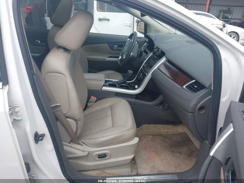 2011 FORD EDGE auction photo 5