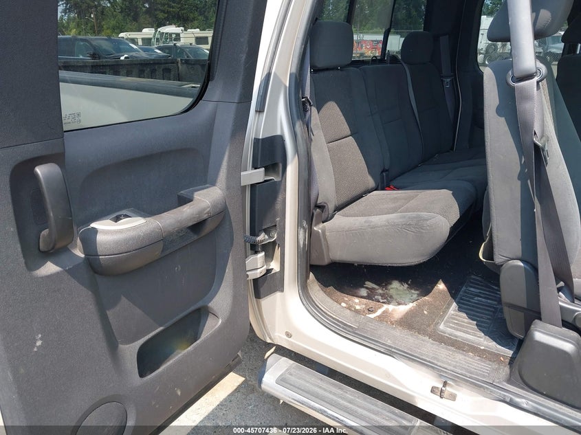 2007 CHEVROLET SILVERADO PICKUP 6.0L V-8 VVT, 353HP