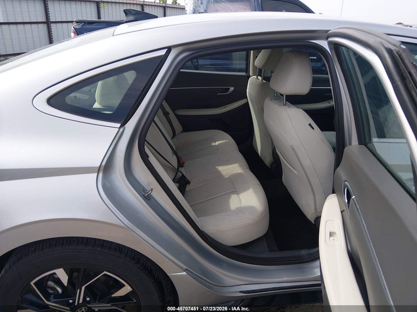 2025 HYUNDAI SONATA auction photo 8