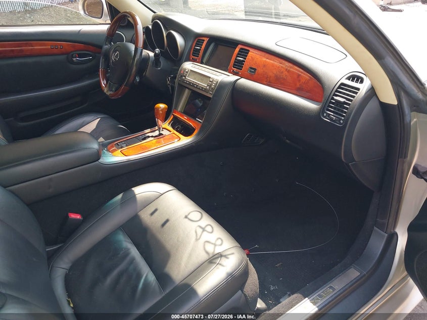 2004 LEXUS SC 430 auction photo 5
