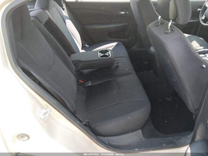 2014 CHRYSLER 200 auction photo 8