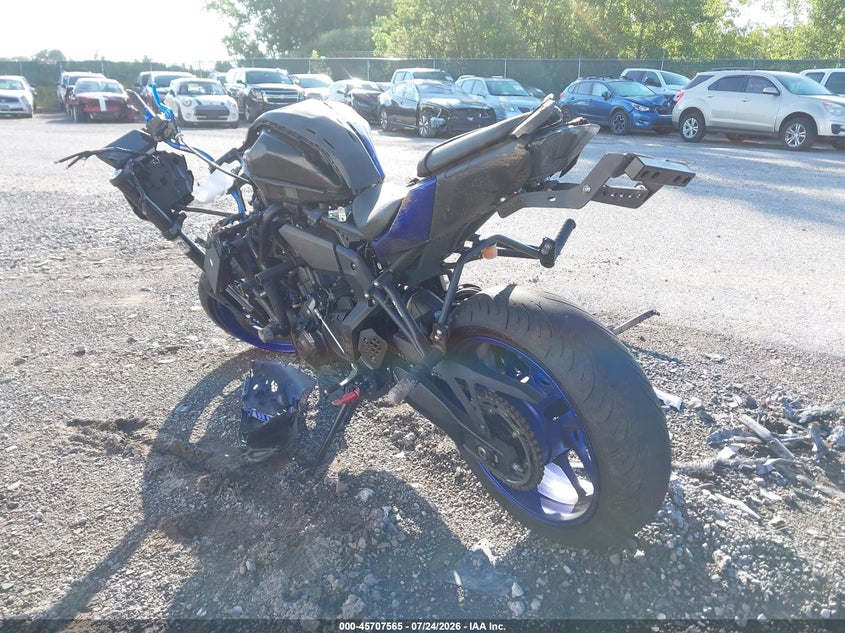 2025 YAMAHA MTN690 auction photo 3