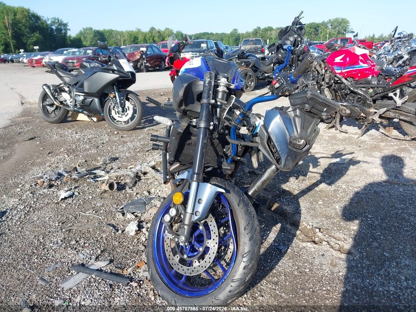 2025 YAMAHA MTN690 auction photo 5
