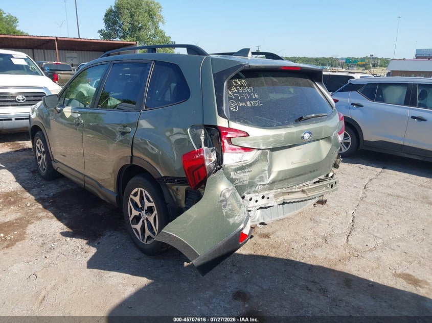 Vin: jf2skajc0lh528372, lot: 46206272, subaru forester premium 20203