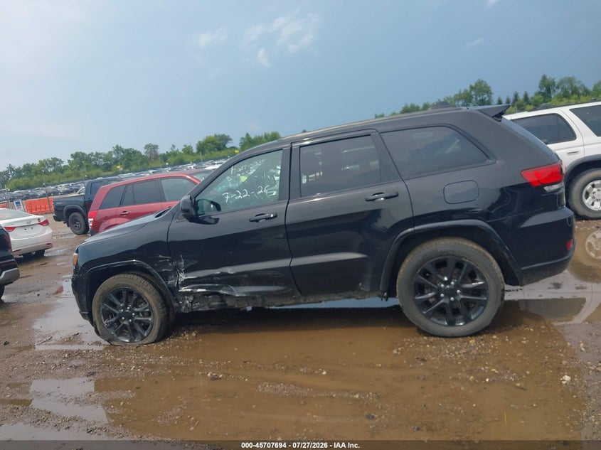 JEEP GRAND CHEROKEE - zdjęcie 14