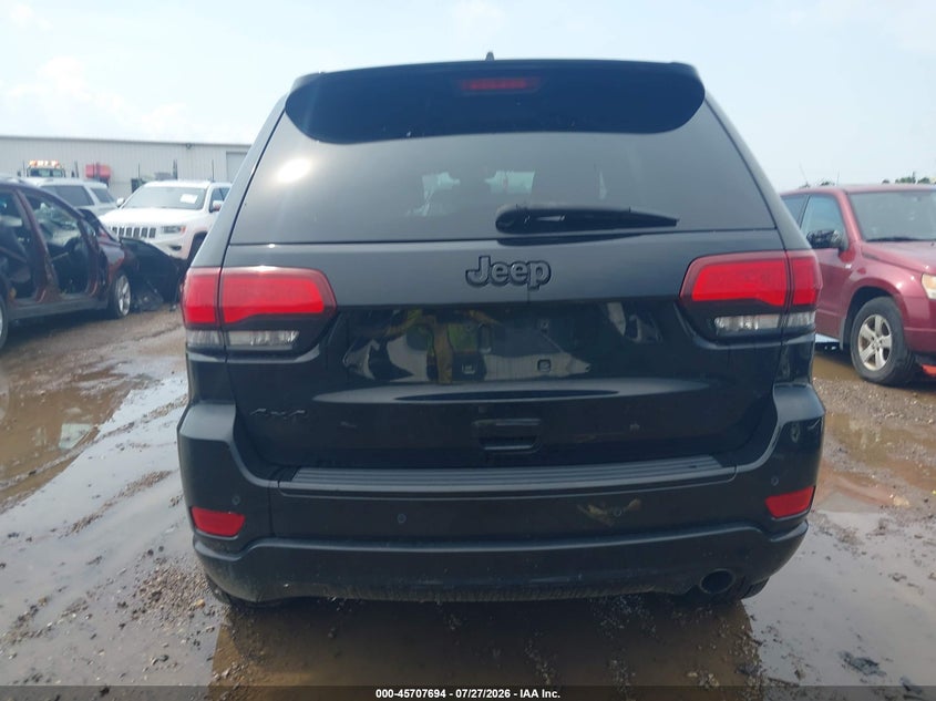 JEEP GRAND CHEROKEE - zdjęcie 16