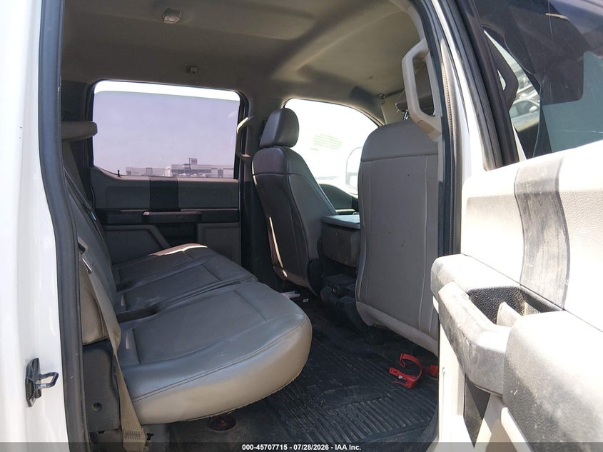 2017 FORD F-450 CHASSIS auction photo 7