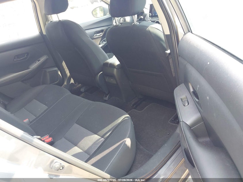 2024 NISSAN SENTRA auction photo 8
