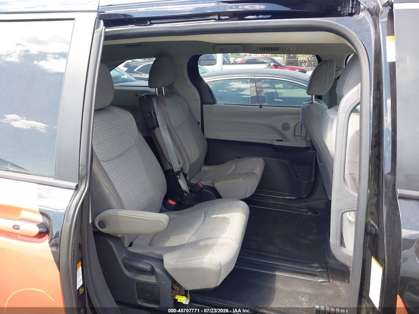 Vin: 5tdkrkecxps152744, lot: 46206427, toyota sienna le 20233