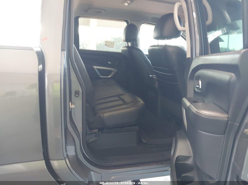 2016 NISSAN TITAN XD auction photo 8