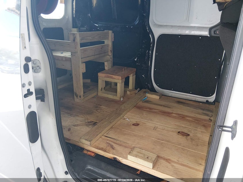 2015 CHEVROLET CITY EXPRESS auction photo 8