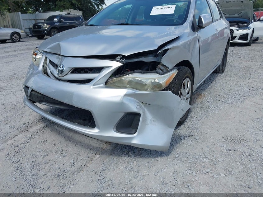 2011 TOYOTA COROLLA auction photo 6