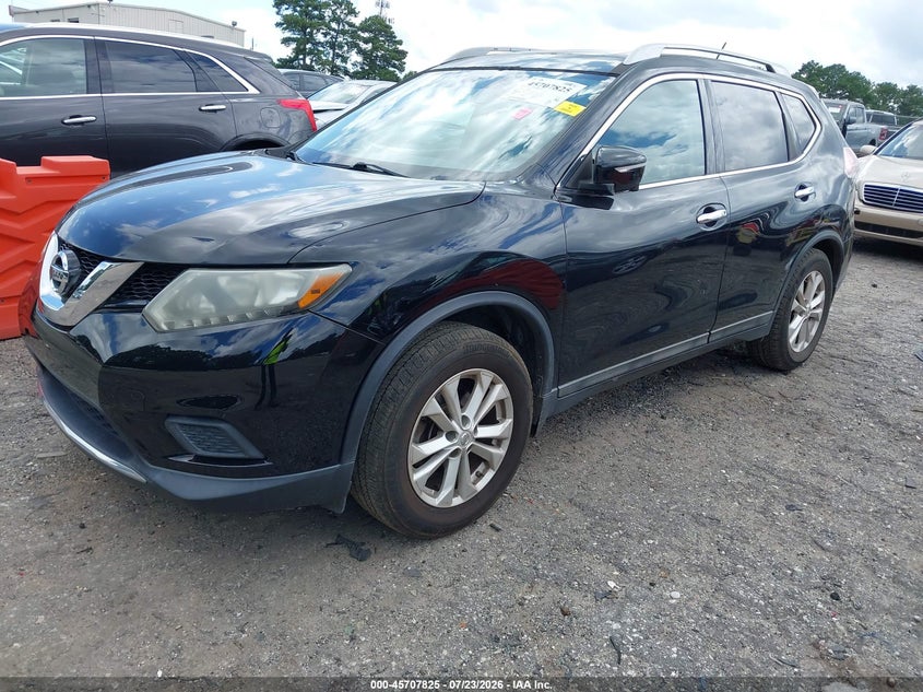2015 NISSAN ROGUE auction photo 2