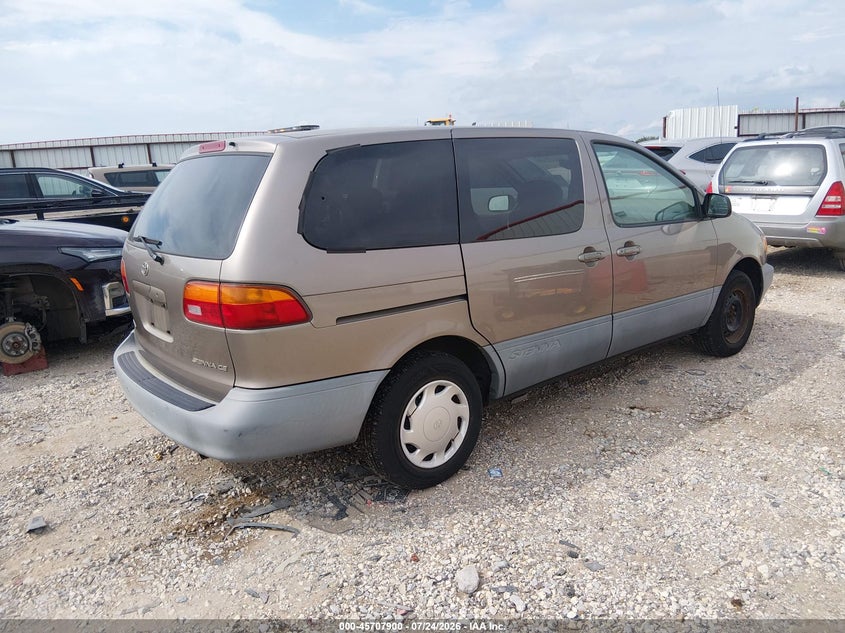 1998 TOYOTA SIENNA auction photo 4